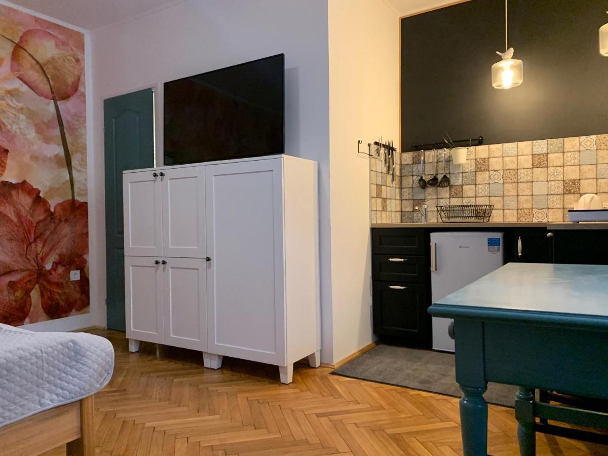 Apartment Viki Apartmanhaz *